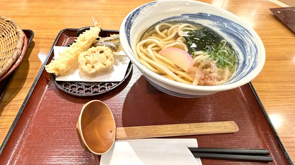 自家製麺 杵屋 季節の天ぷらうどん