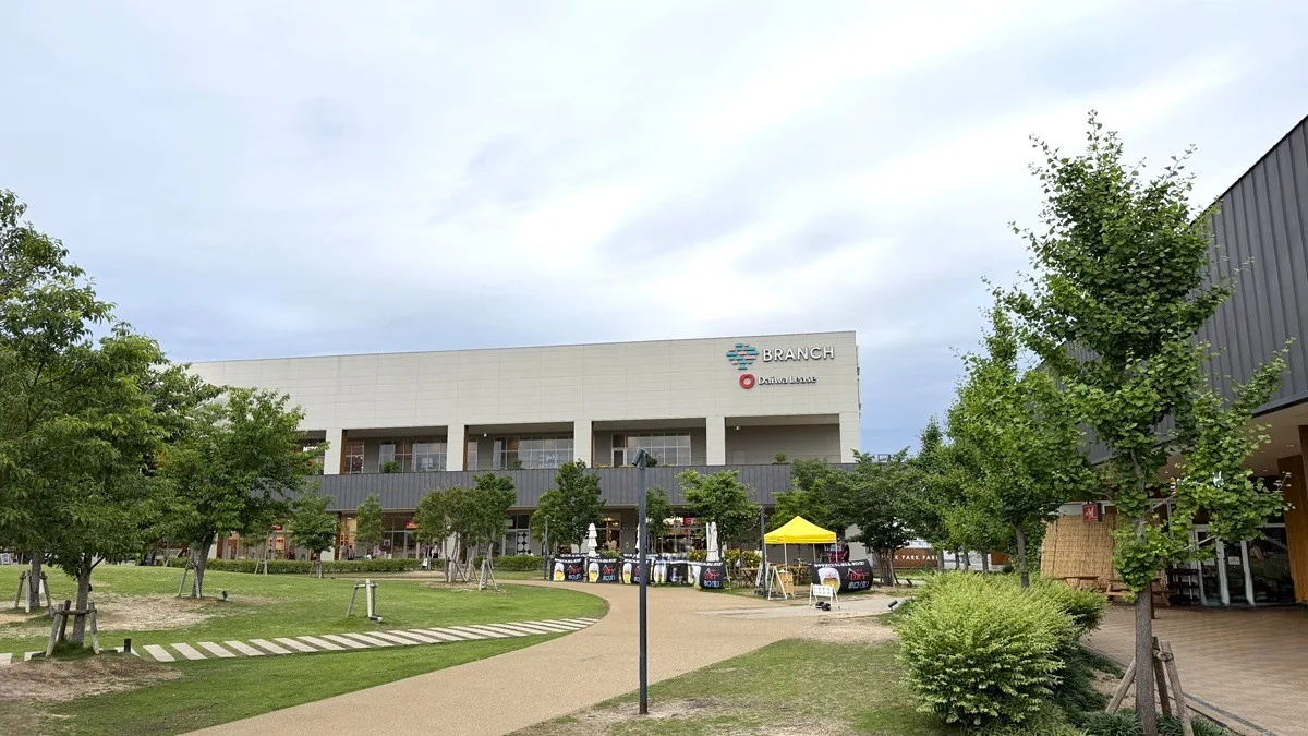 滋賀県大津市にある商業施設「ブランチ大津京」建物外観を撮影してきました
