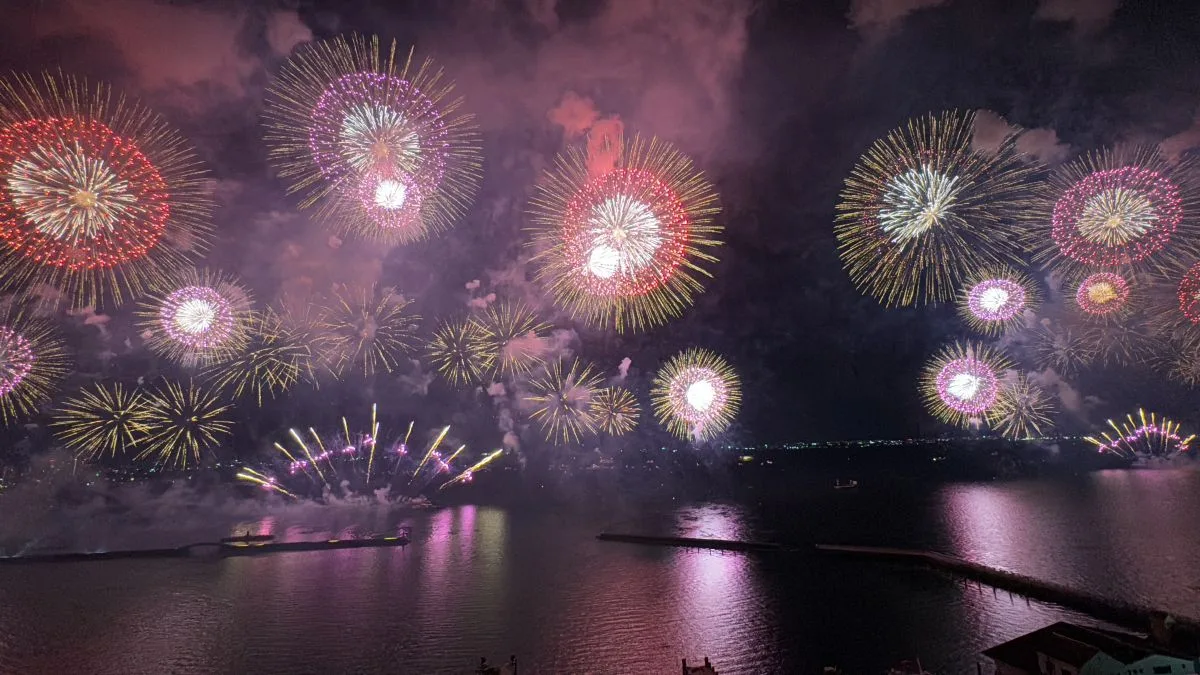 今年花火大会行きますか？現地派と家で楽しむ派の魅力や過ごし方を比較