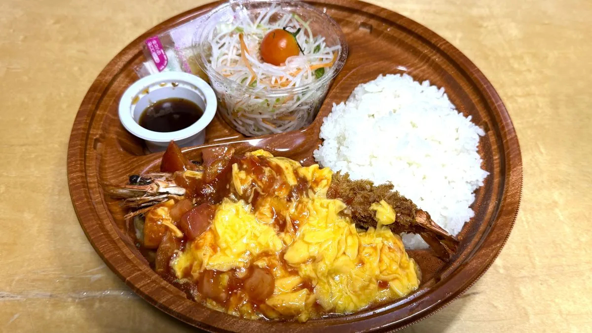 びっくりドンキー「トマト弾けるハンバーグ」を実際にお持ち帰りして食べてみた
