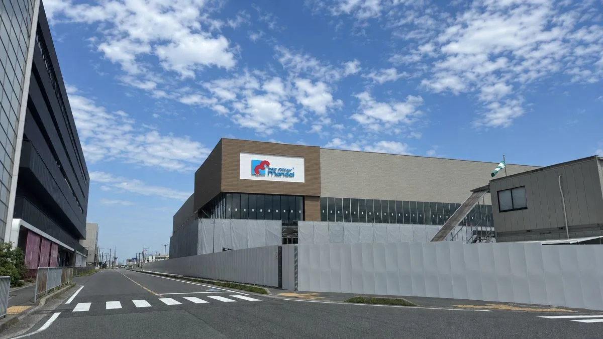 万代が滋賀県初出店！堅田店・栗東小柿店が2026年12月上旬同時オープン。万代堅田店では、外観に2026年9月2日確認して看板が表示されていました。